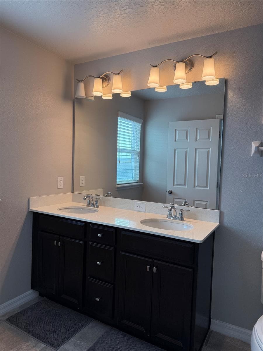8386 IRON MOUNTAIN TRAIL — photo 15 of 26