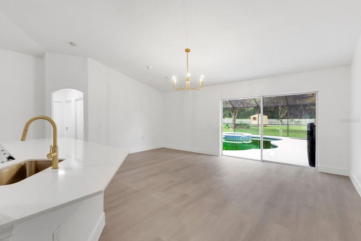 46 CORDONA DRIVE — photo 18 of 51