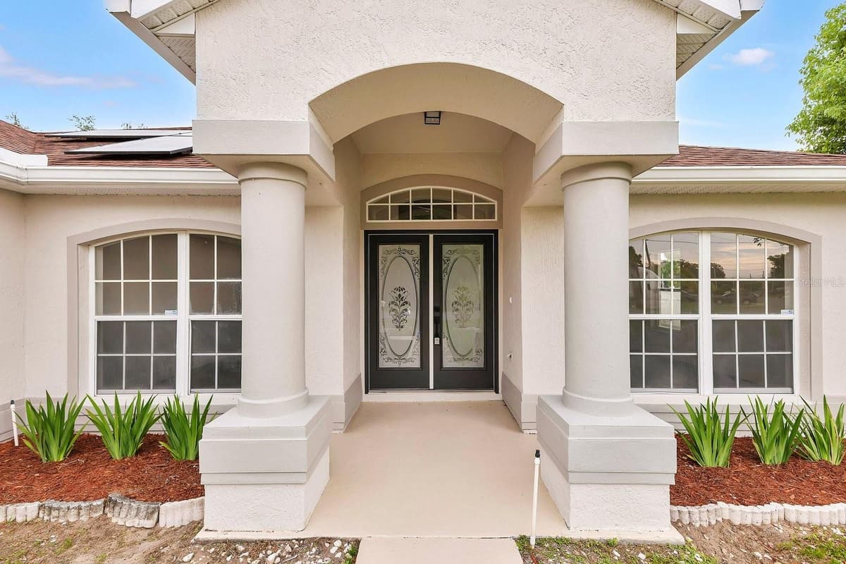 46 CORDONA DRIVE — photo 7 of 51