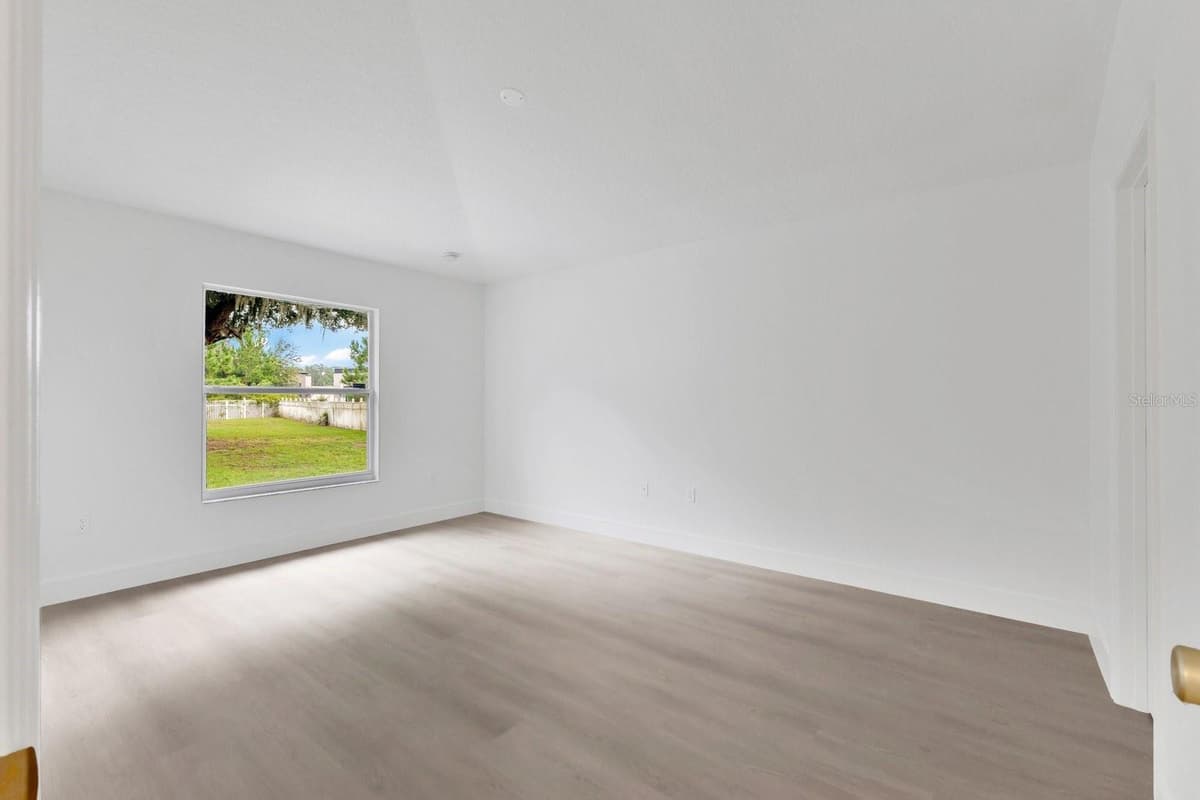 46 CORDONA DRIVE — photo 24 of 51