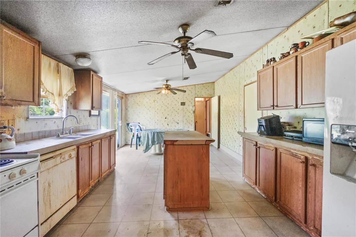 5093 HIGHWAY 273 — photo 15 of 29