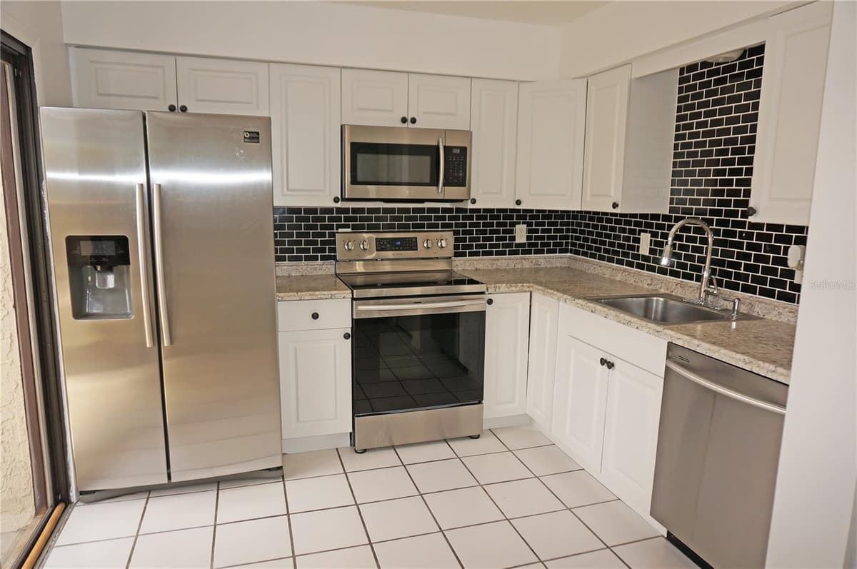 13100 MCCALL ROAD — photo 3 of 35