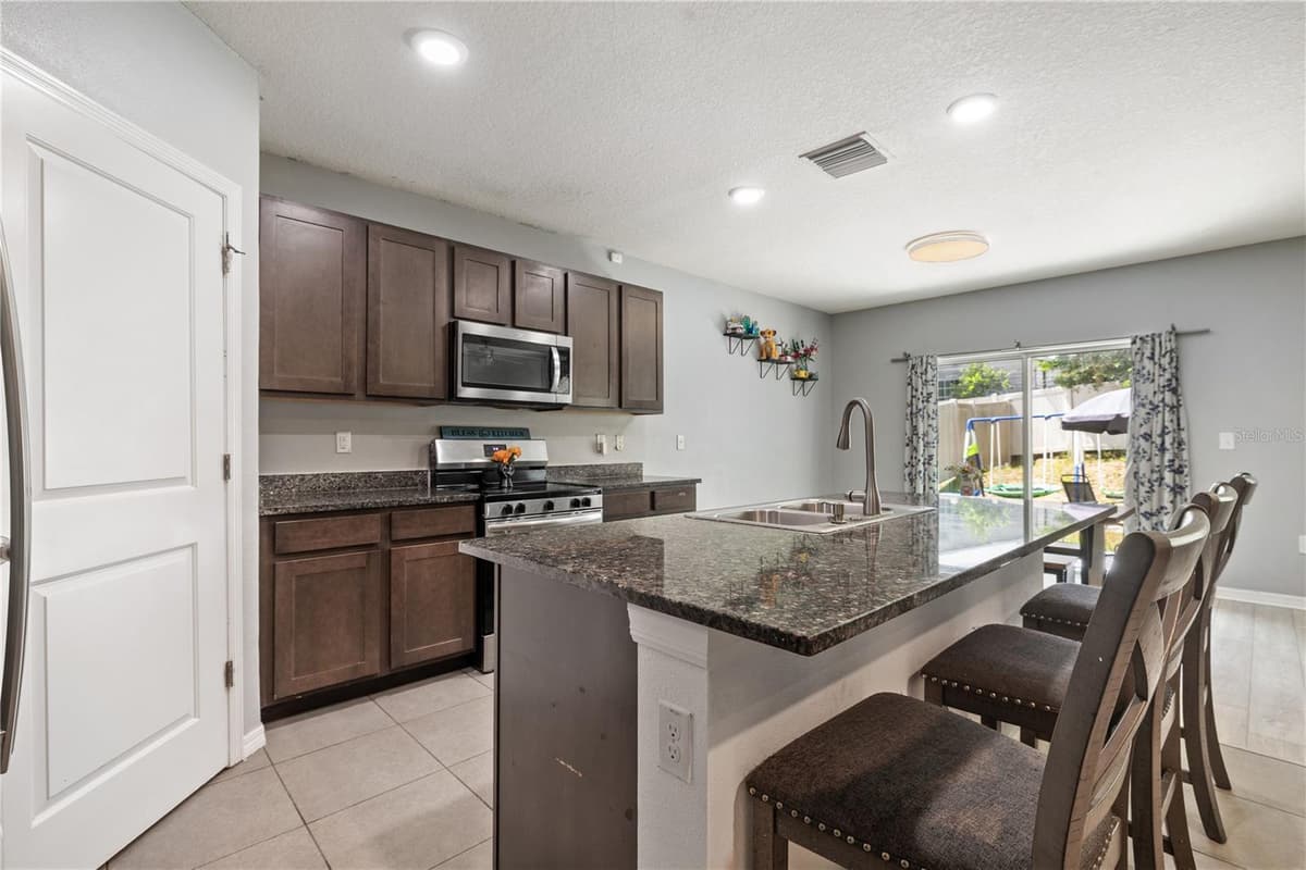 9210 WATOLLA DRIVE — photo 4 of 23
