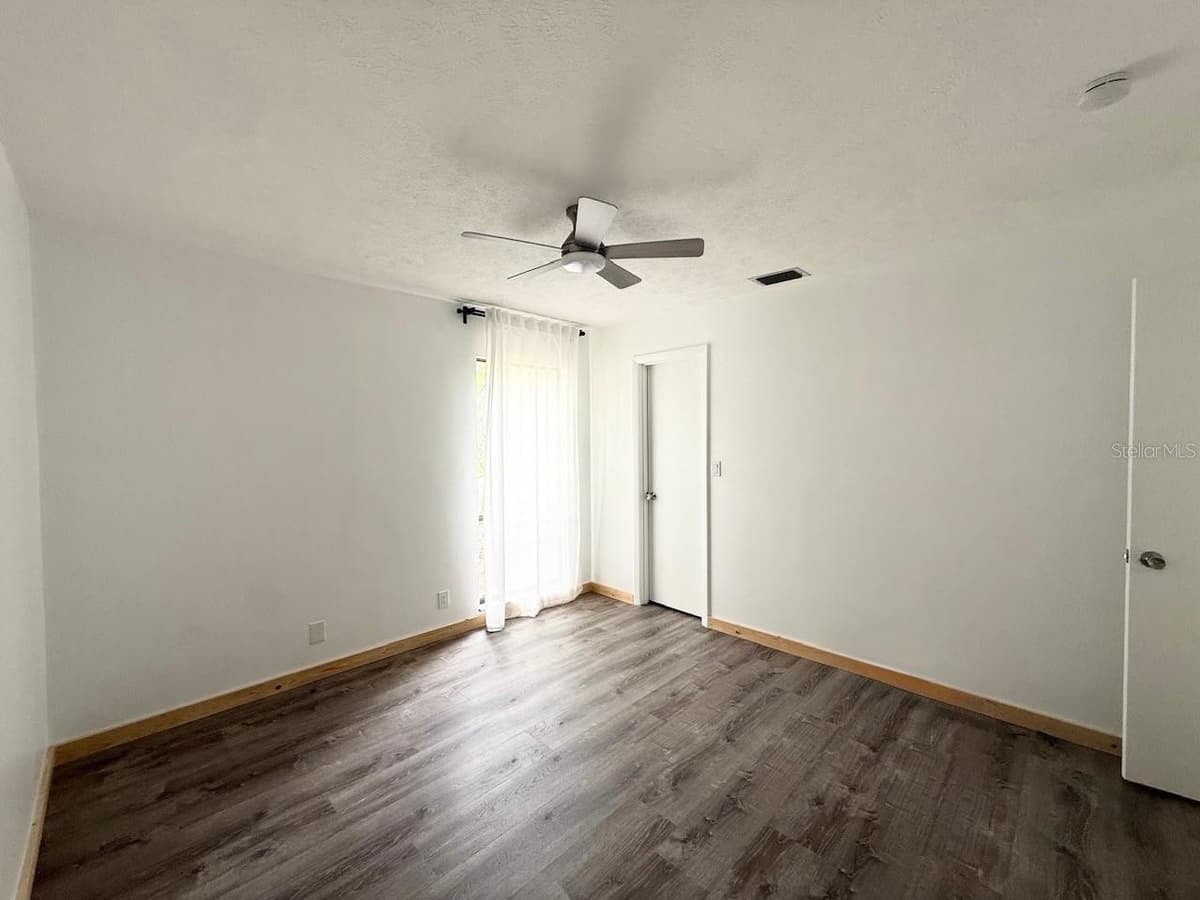 1819 29TH TERRACE — photo 9 of 22