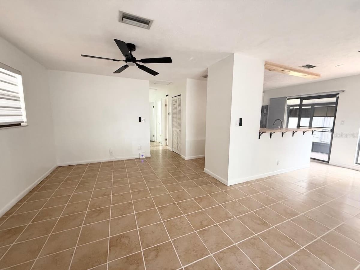 1819 29TH TERRACE — photo 4 of 22