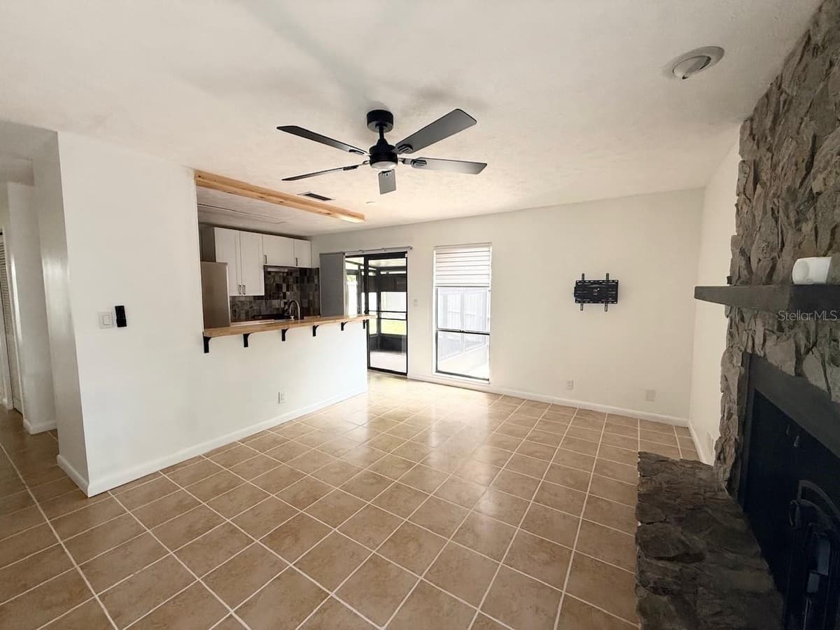 1819 29TH TERRACE — photo 5 of 22