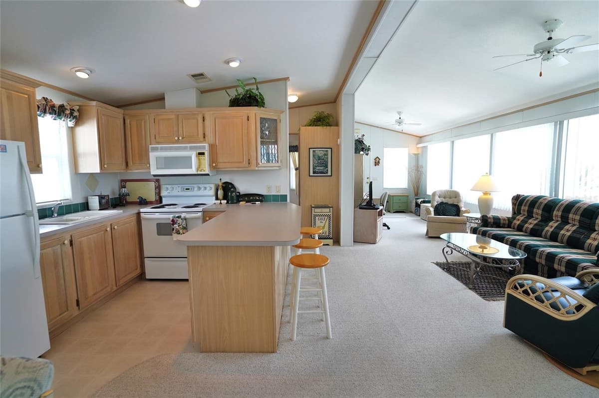 125 BROOKSHIRE DRIVE — photo 11 of 58