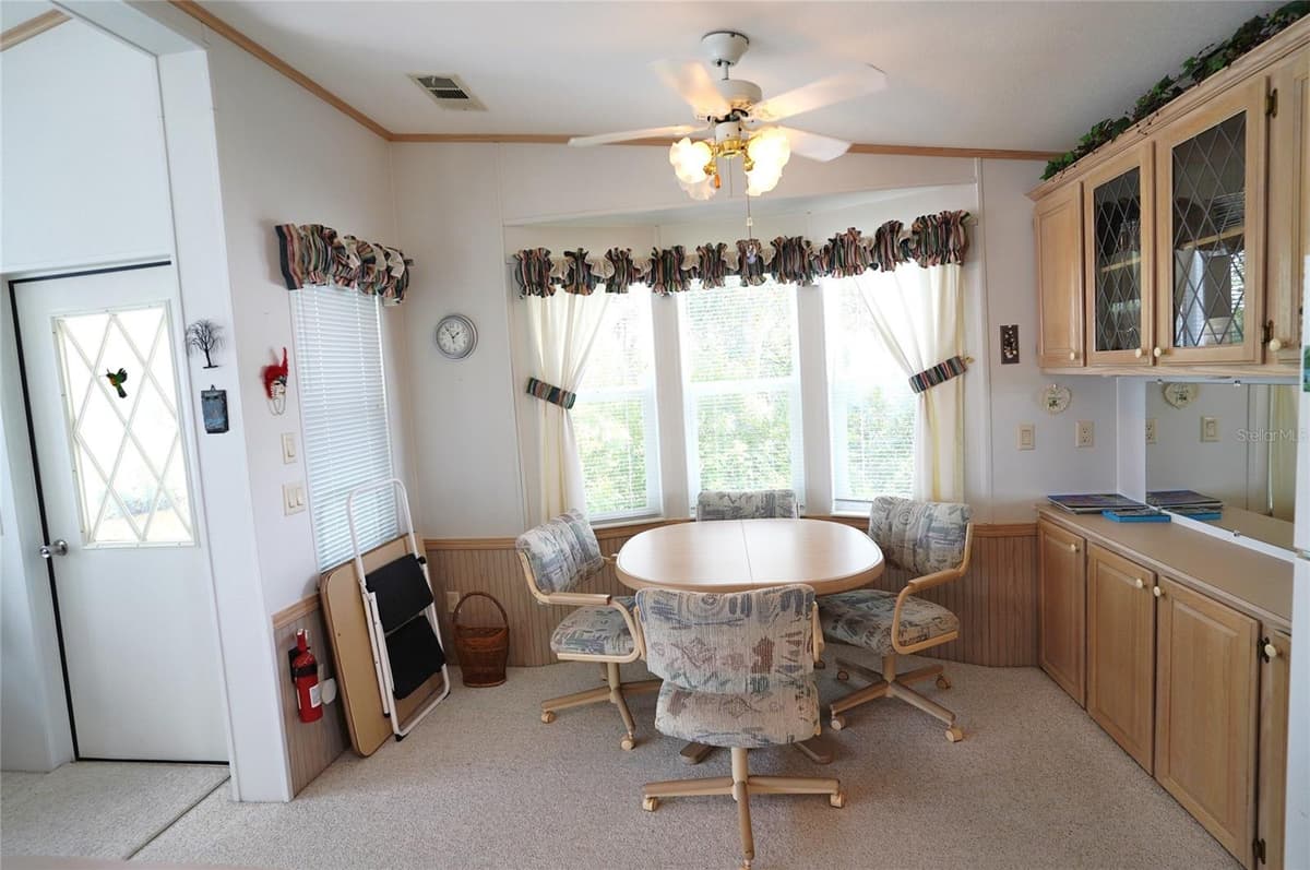 125 BROOKSHIRE DRIVE — photo 12 of 58