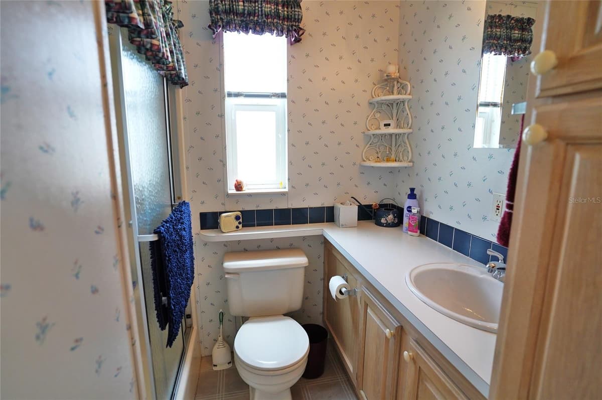125 BROOKSHIRE DRIVE — photo 13 of 58