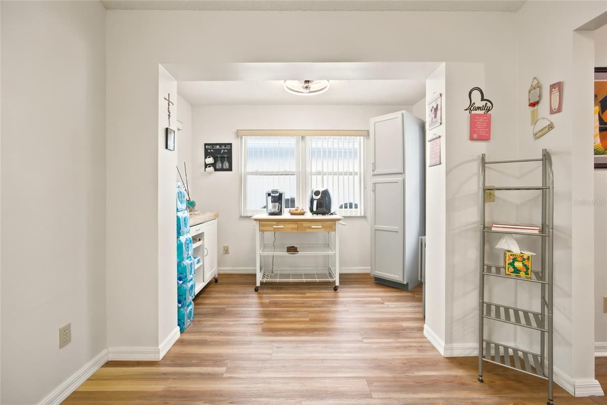 9201 91ST CIRCLE — photo 20 of 33