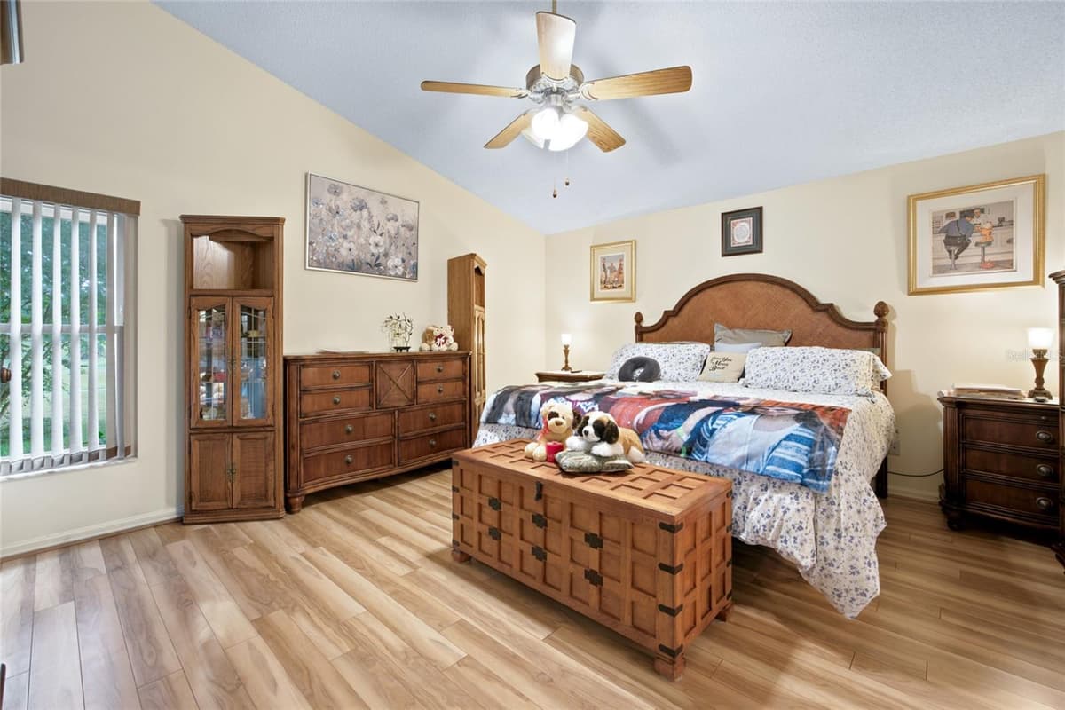 9201 91ST CIRCLE — photo 11 of 33