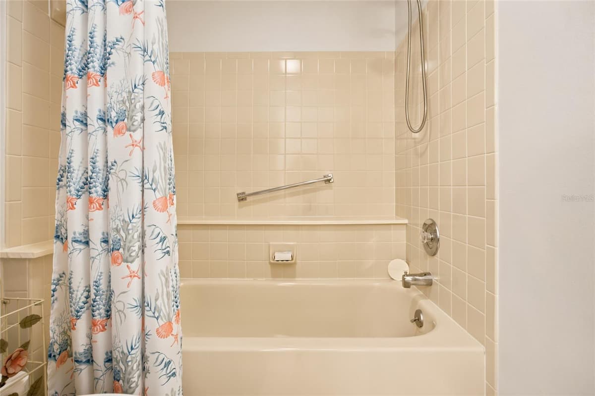 9201 91ST CIRCLE — photo 25 of 33