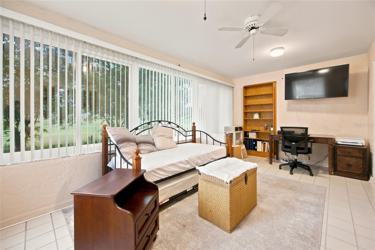9201 91ST CIRCLE — photo 23 of 33