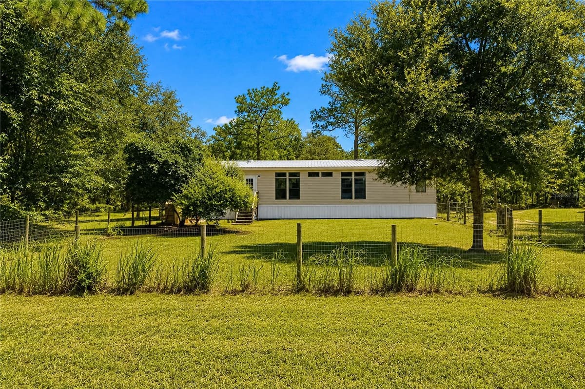181 WINDY HILLS ROAD — photo 38 of 47