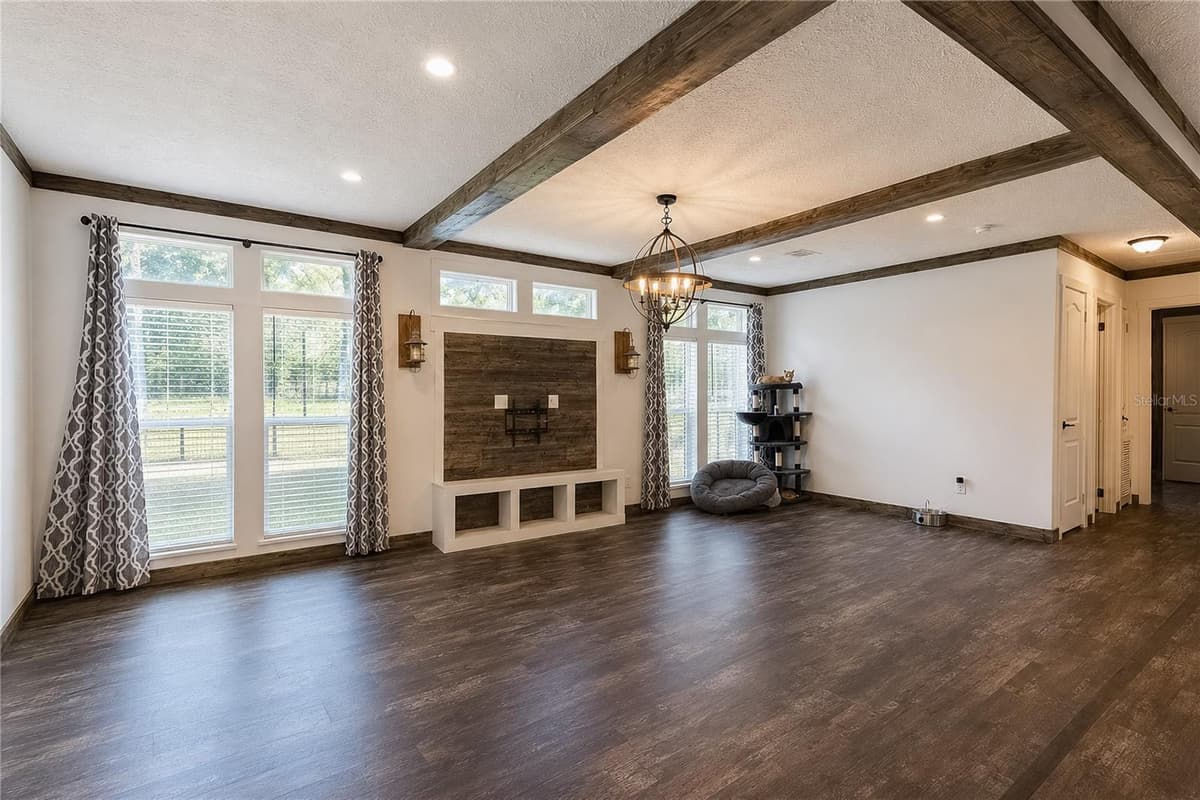 181 WINDY HILLS ROAD — photo 21 of 47