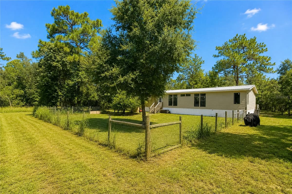 181 WINDY HILLS ROAD — photo 7 of 47