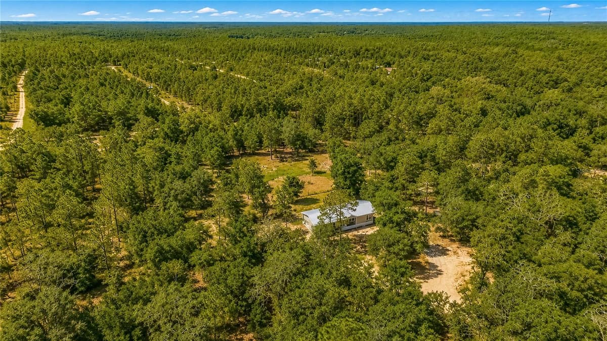 181 WINDY HILLS ROAD — photo 43 of 47