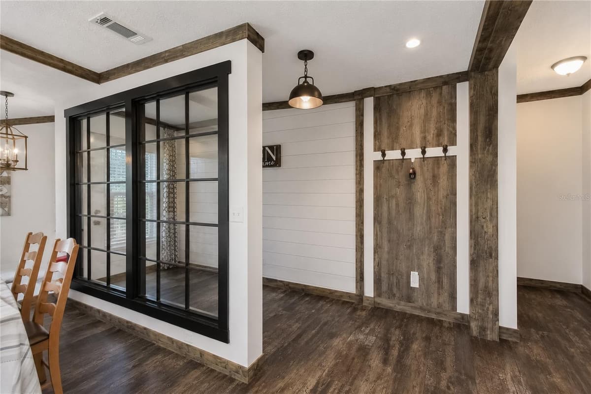 181 WINDY HILLS ROAD — photo 13 of 47