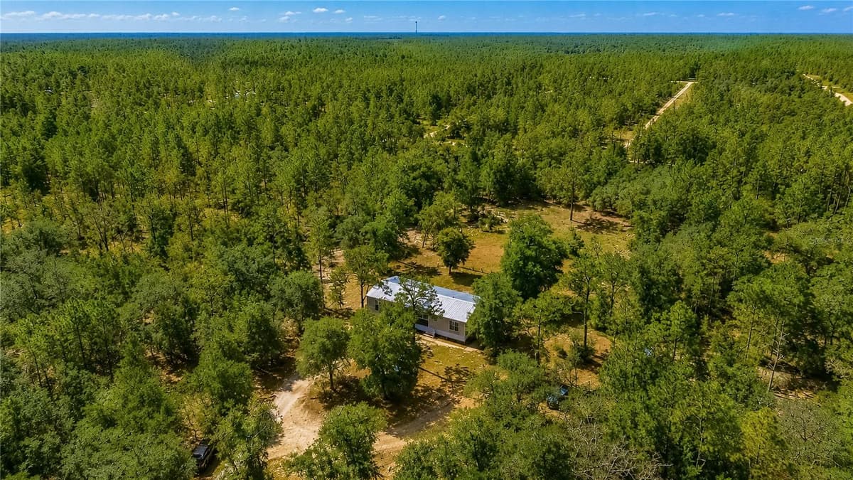 181 WINDY HILLS ROAD — photo 41 of 47