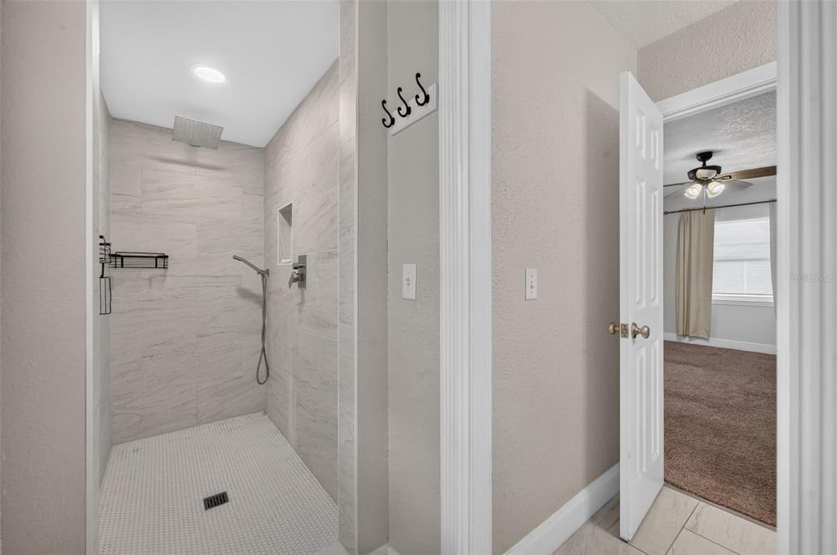 112 ROOSEVELT PLACE — photo 23 of 34