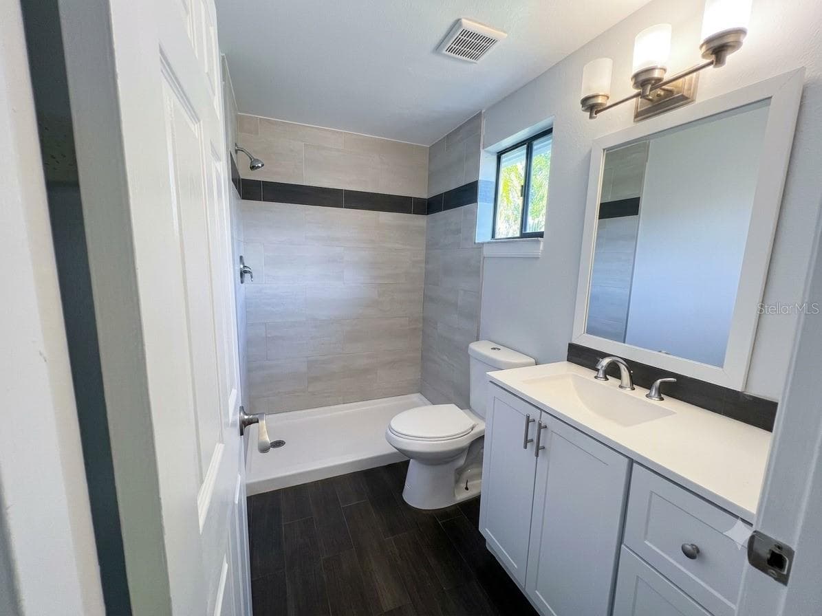 1029 WINDSONG CIRCLE — photo 5 of 11
