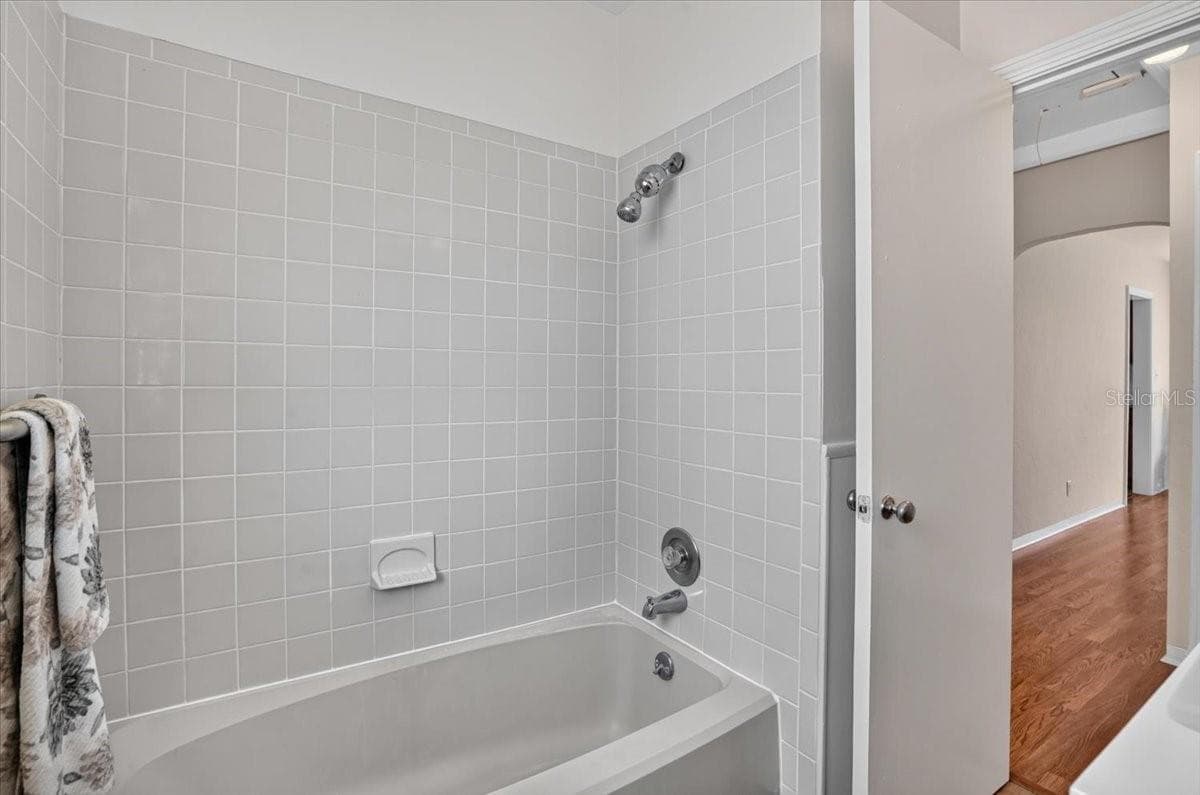 2850 9TH AVENUE — photo 27 of 48
