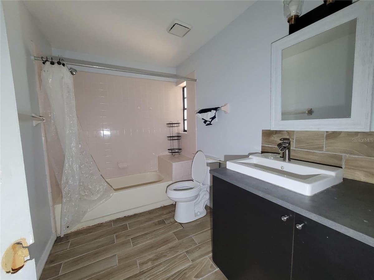 2218 GRETNA DRIVE — photo 16 of 40