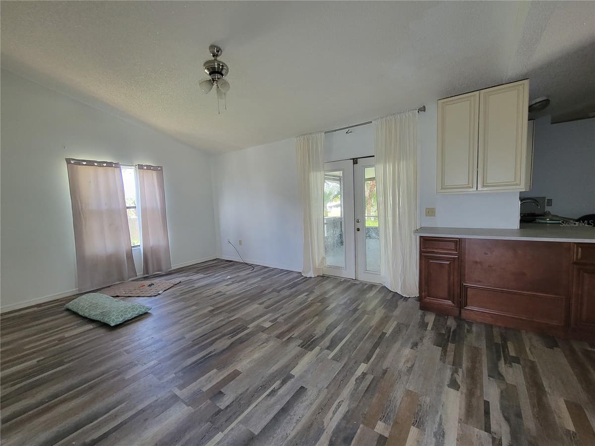 2218 GRETNA DRIVE — photo 31 of 40