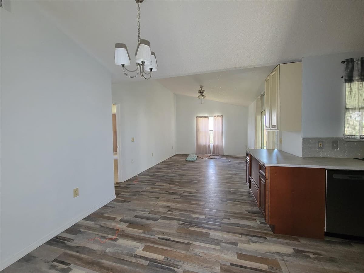 2218 GRETNA DRIVE — photo 8 of 40