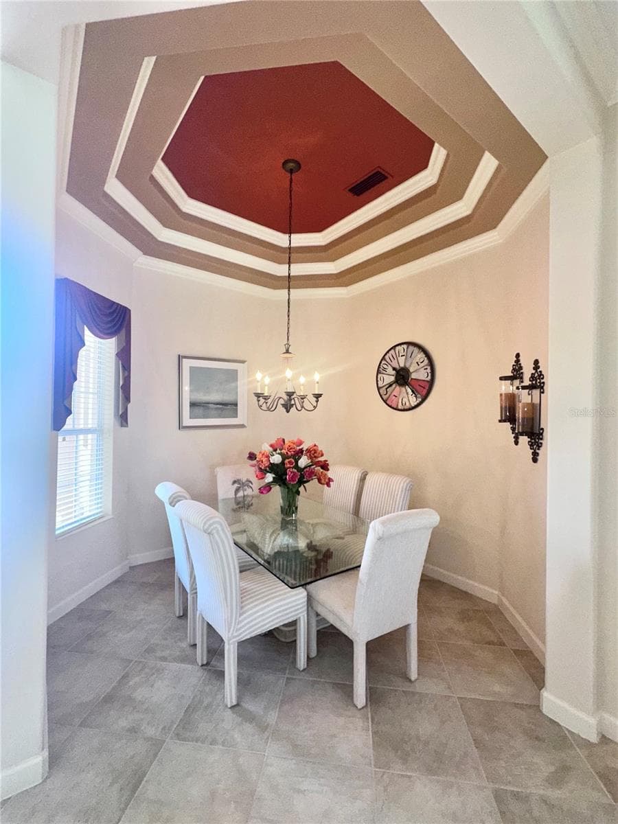 194 MONTELLUNA DRIVE — photo 9 of 91
