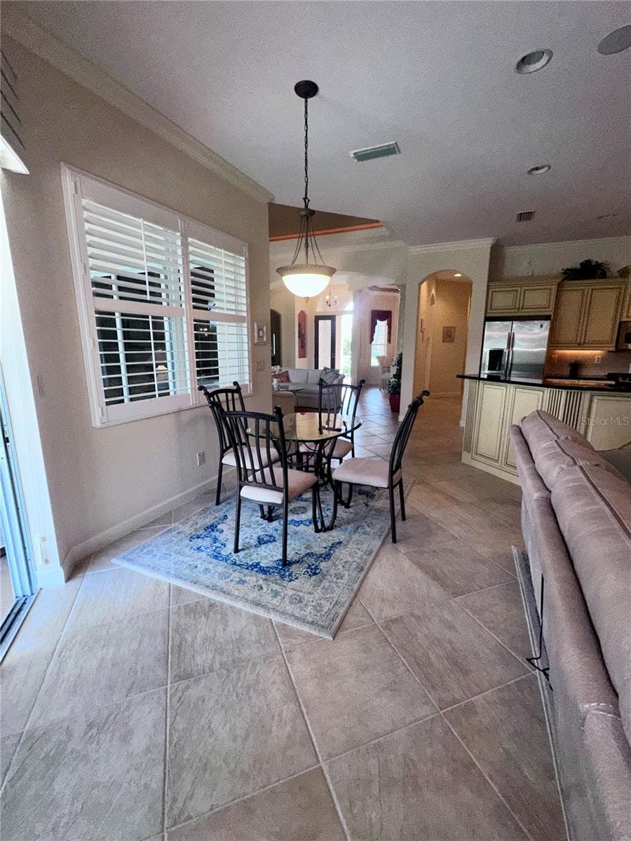194 MONTELLUNA DRIVE — photo 21 of 91