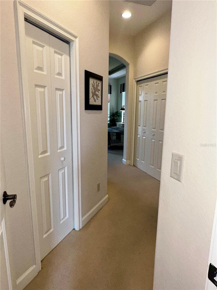 194 MONTELLUNA DRIVE — photo 23 of 91