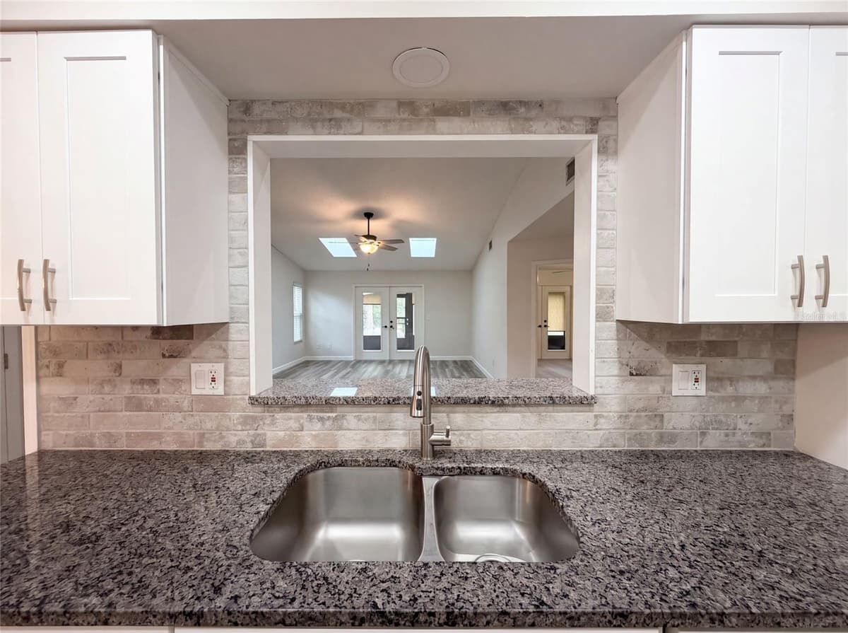 228 BOB WHITE COURT — photo 7 of 18