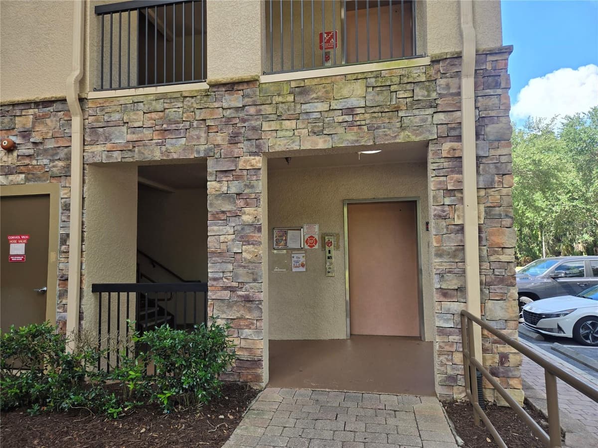 1301 TUSCAN TERRACE — photo 3 of 18