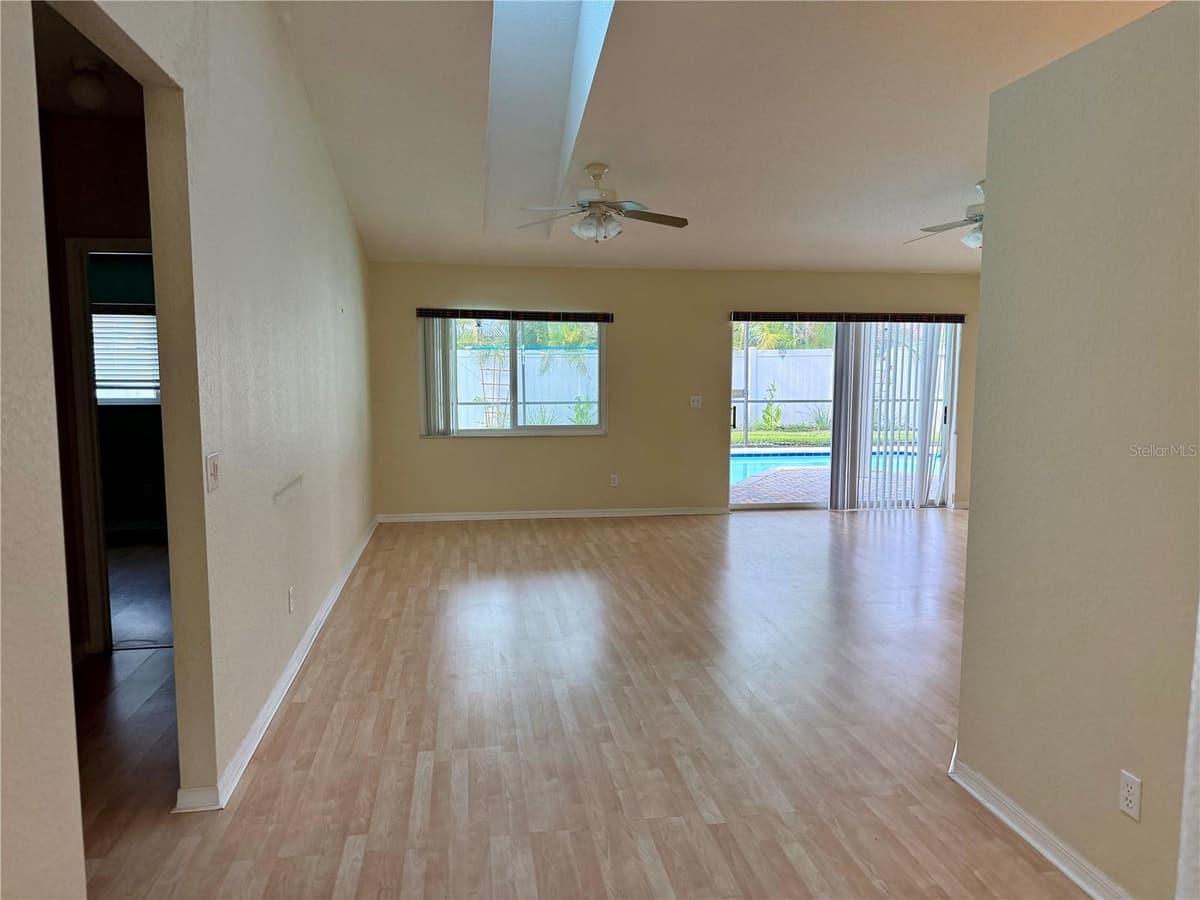 3670 LAKE BOULEVARD — photo 4 of 20