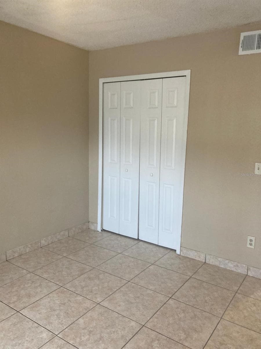 9911 TURF COURT — photo 9 of 12