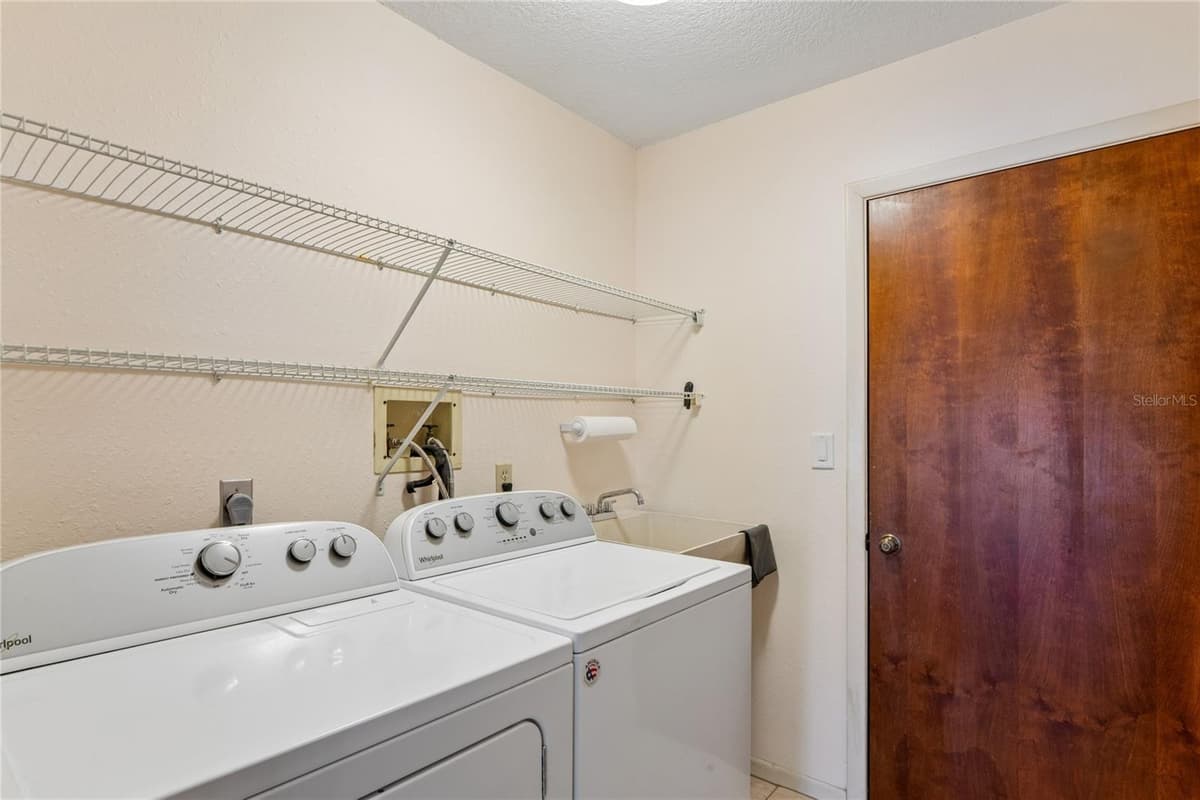 10681 SEMINOLE FOREST STREET — photo 12 of 71