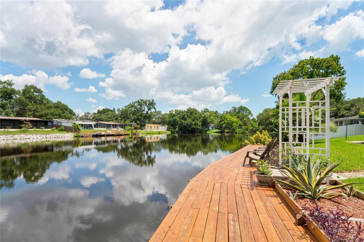 10681 SEMINOLE FOREST STREET — photo 2 of 71