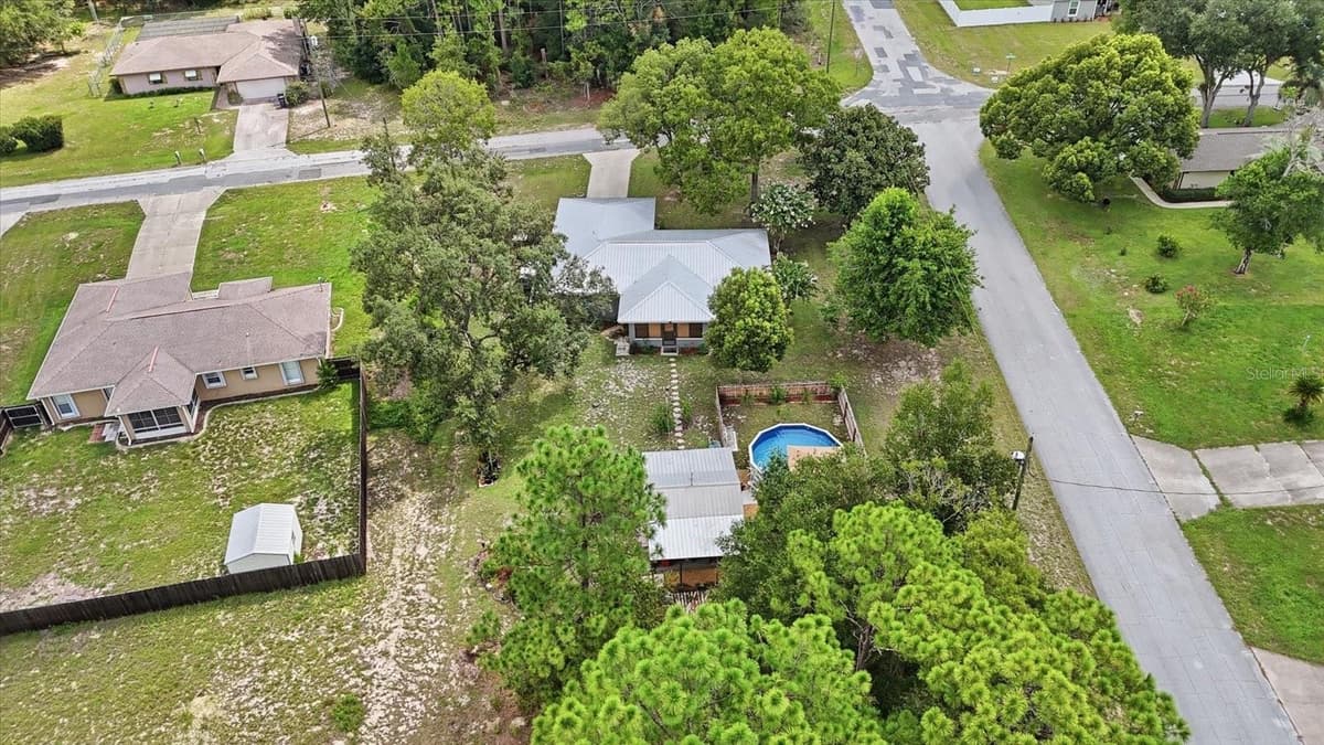 9188 COMMODORE DRIVE — photo 38 of 42