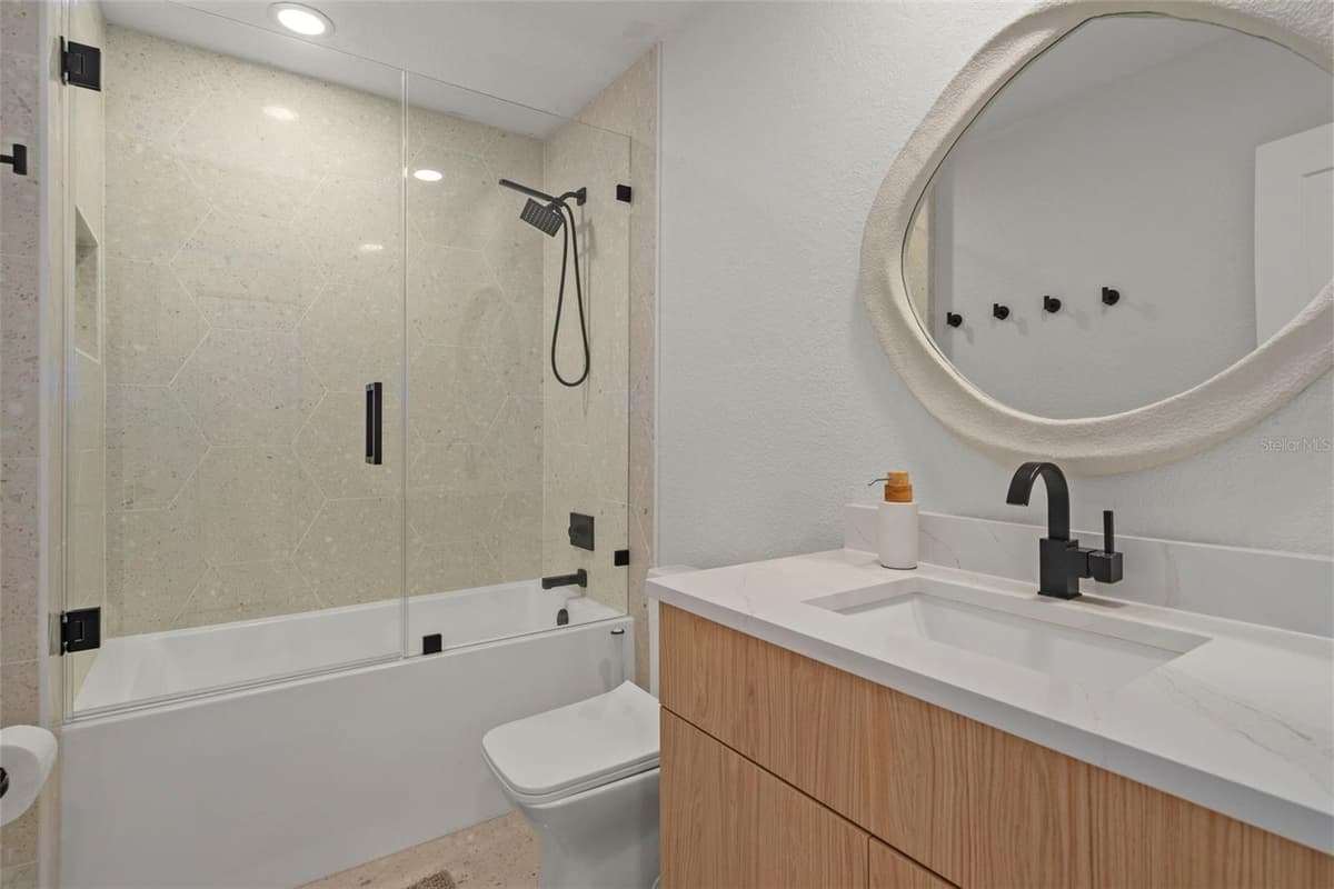 5548 LEEWARD LANE — photo 43 of 64