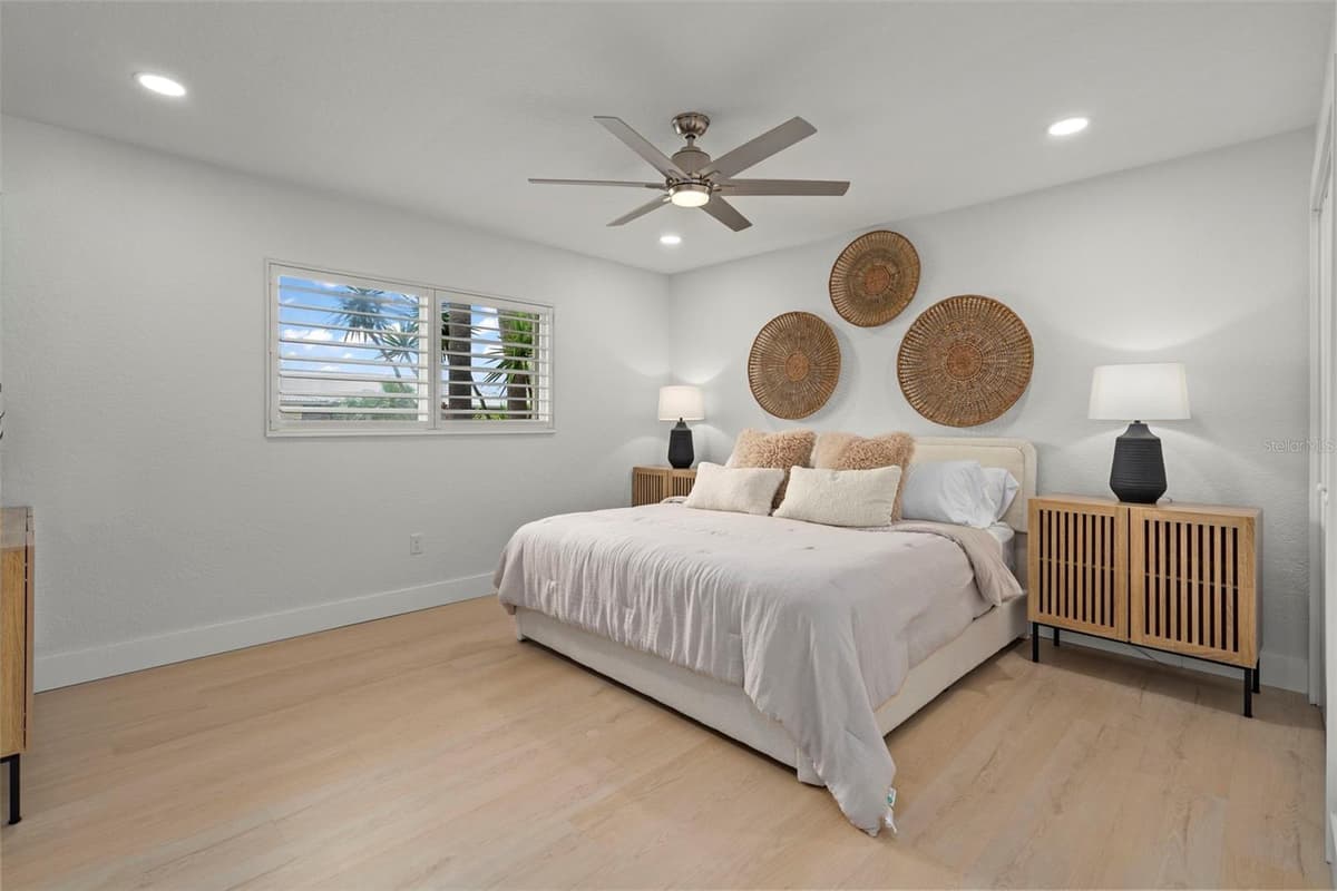 5548 LEEWARD LANE — photo 37 of 64