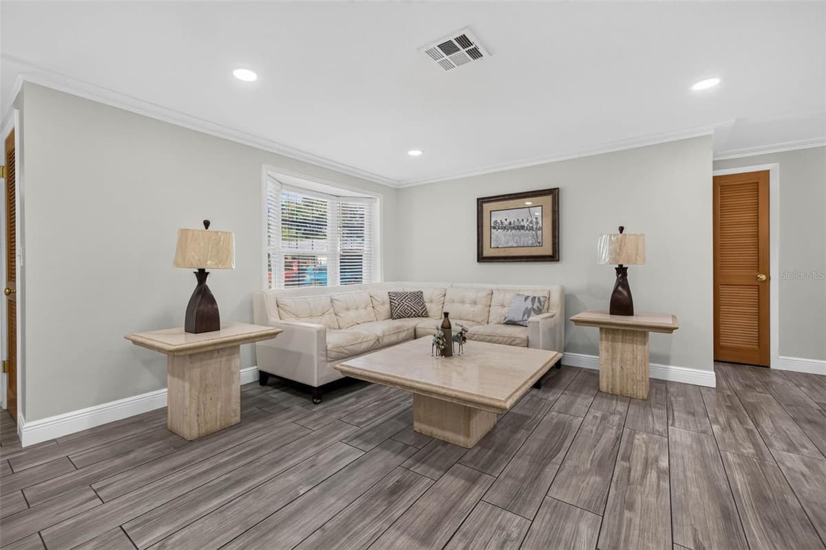 11280 FREEDOM COURT — photo 5 of 31