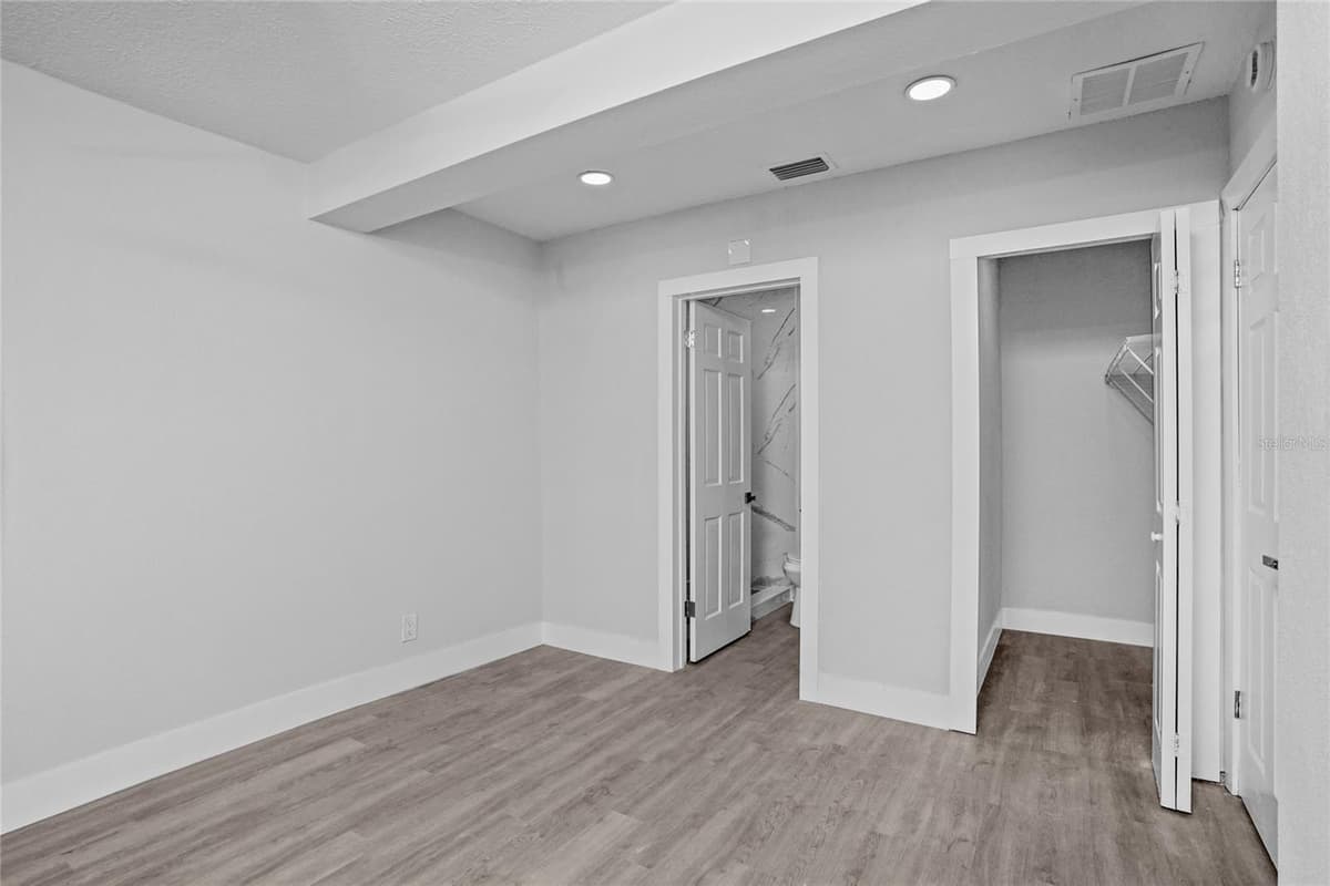 630 180TH AVENUE — photo 18 of 22