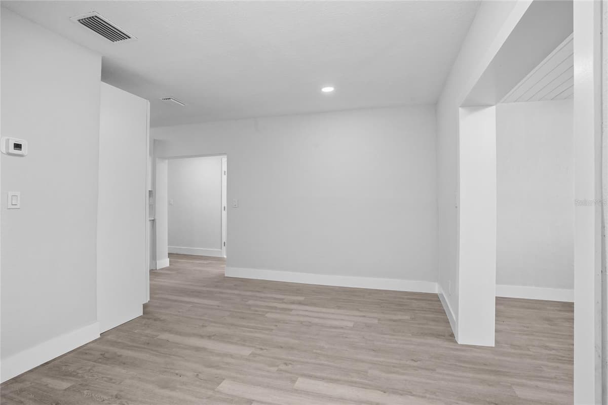 630 180TH AVENUE — photo 4 of 22