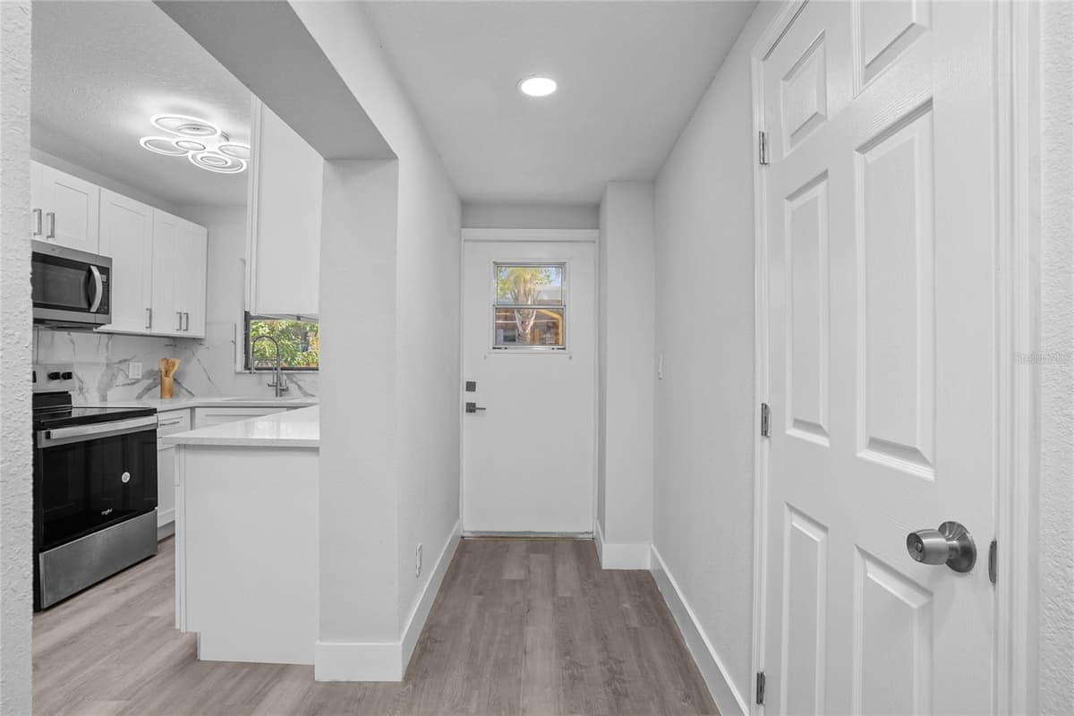 630 180TH AVENUE — photo 6 of 22