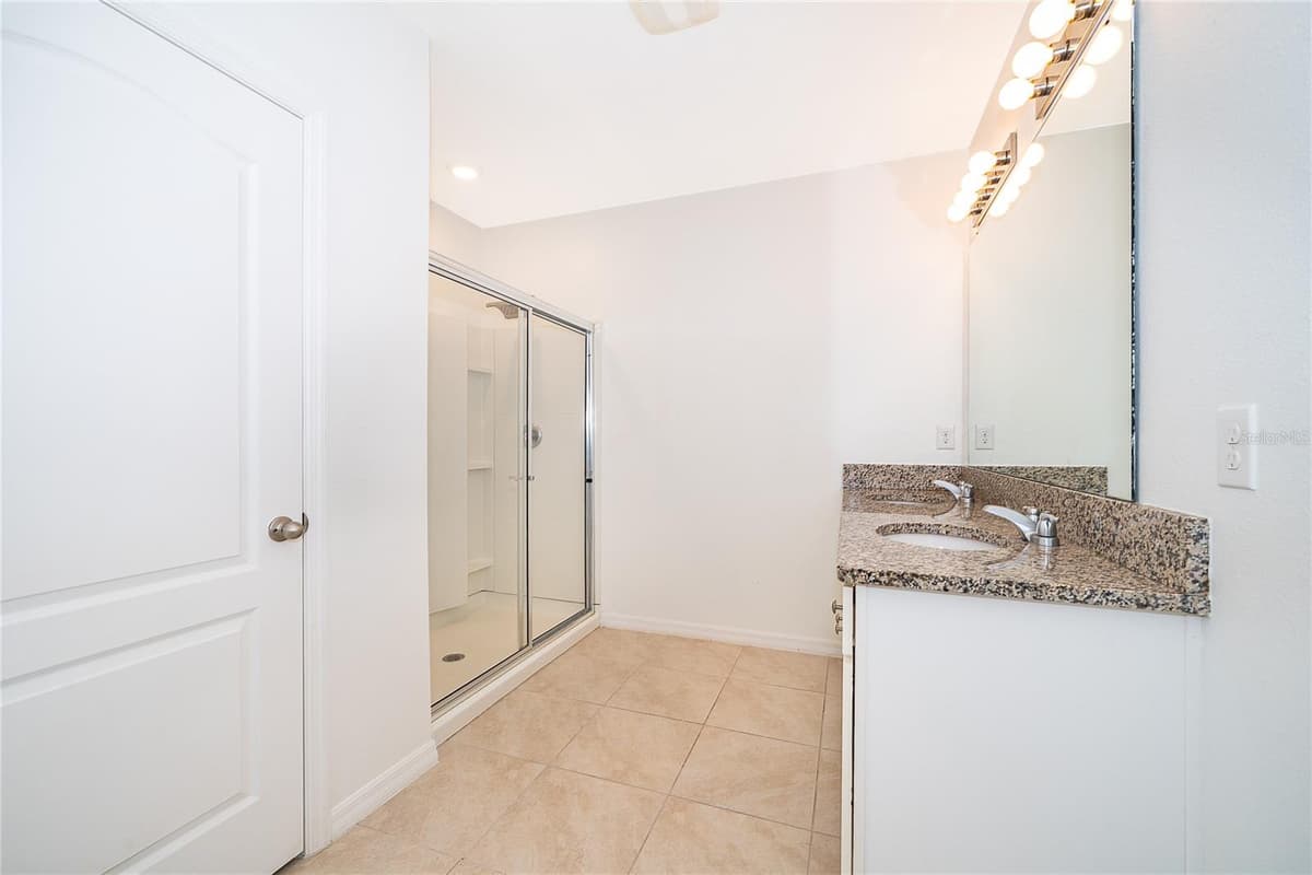239 LAZIO CIRCLE — photo 21 of 34