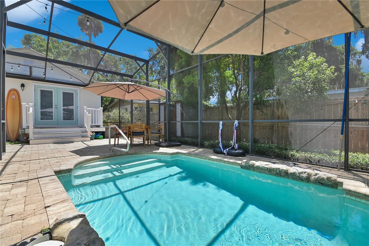 1112 PALMETTO STREET — photo 5 of 52