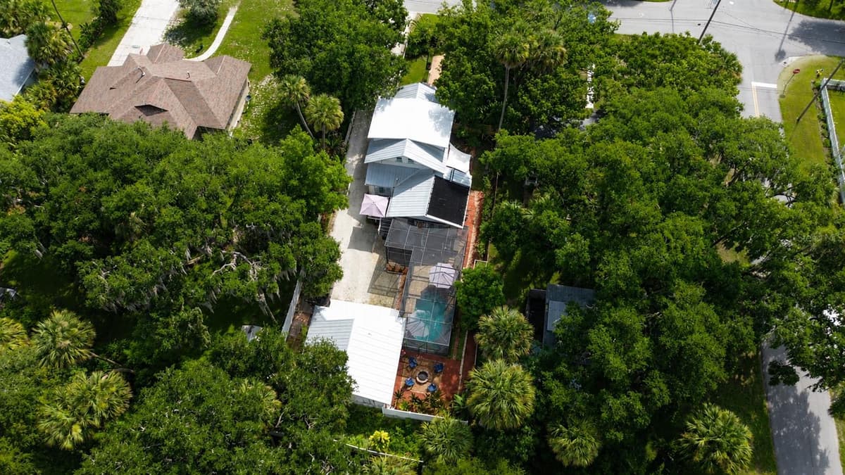 1112 PALMETTO STREET — photo 7 of 52