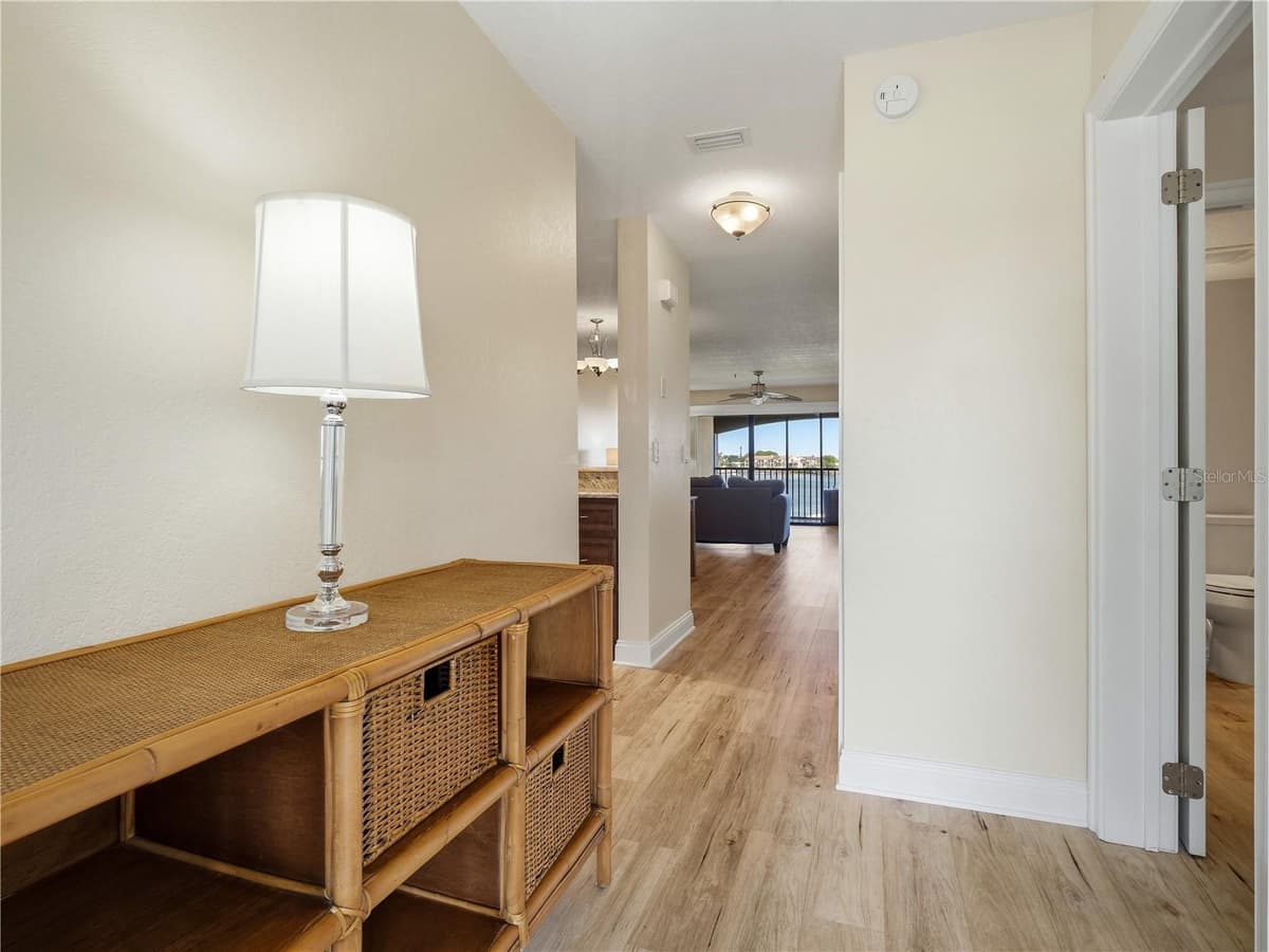 452 BOUCHELLE DRIVE — photo 12 of 68