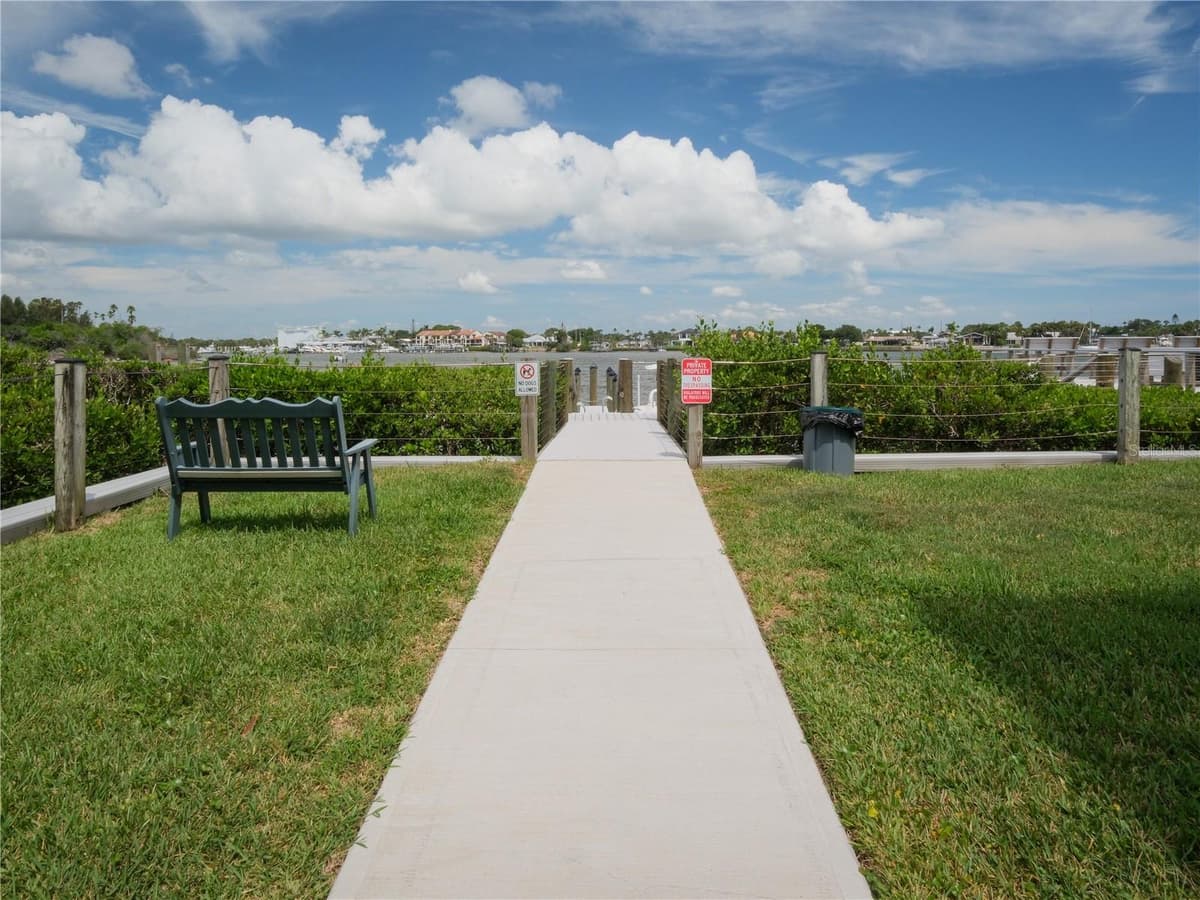 452 BOUCHELLE DRIVE — photo 48 of 68